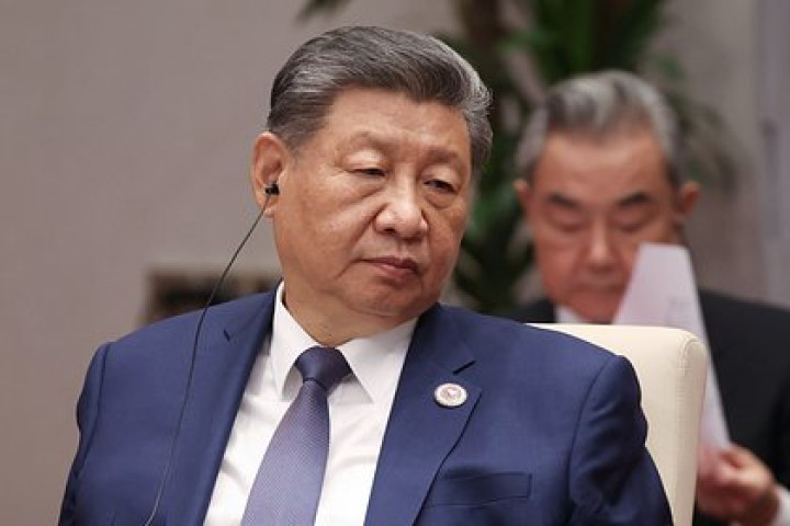Председатель КНР призвал к борьбе с «тремя силами зла»